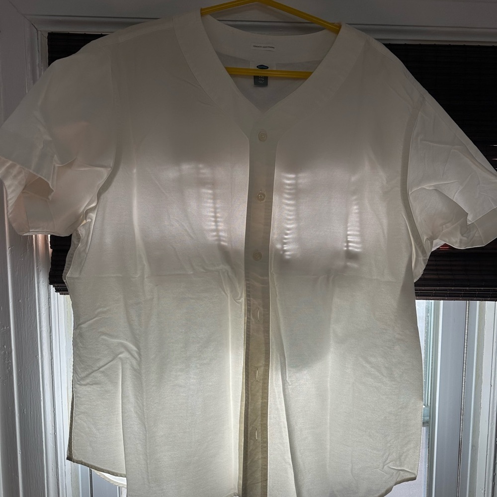 XL old Navy shirt off white button down no collar